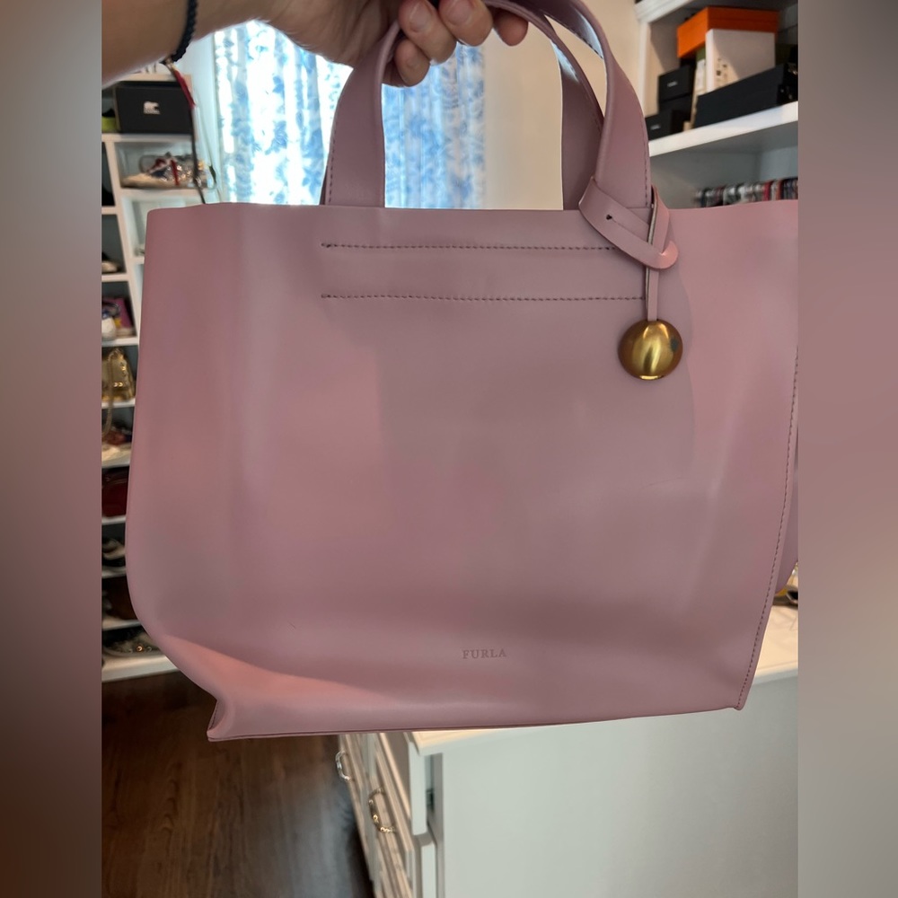 Furla tote bag used once
